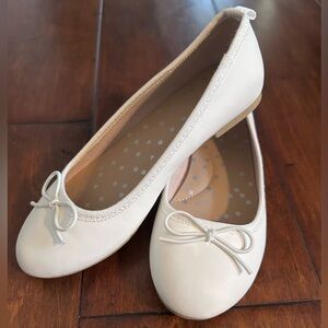 Barely worn Cat and Jack (size 13) Cream ballet flats